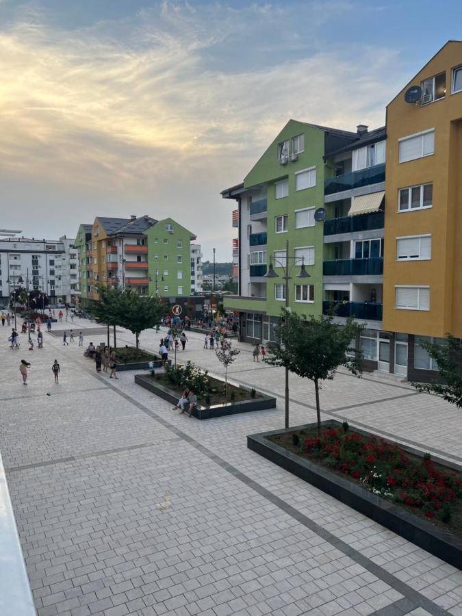 Stan Na Dan Viktor-Lukavica Apartment SJJ Exterior foto