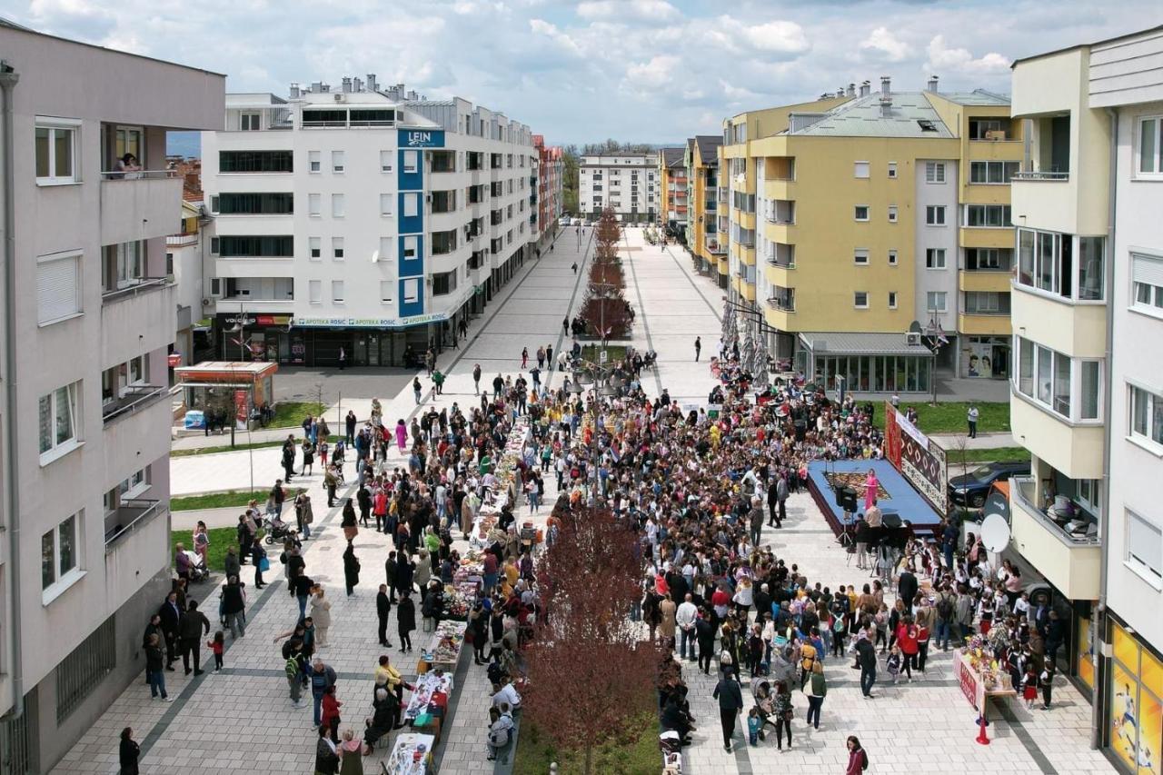 Stan Na Dan Viktor-Lukavica Apartment SJJ Exterior foto